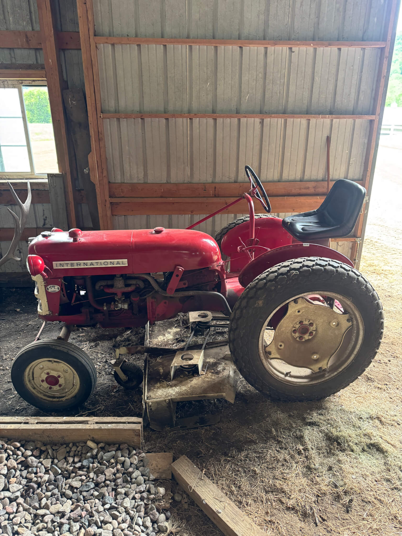 auction item image